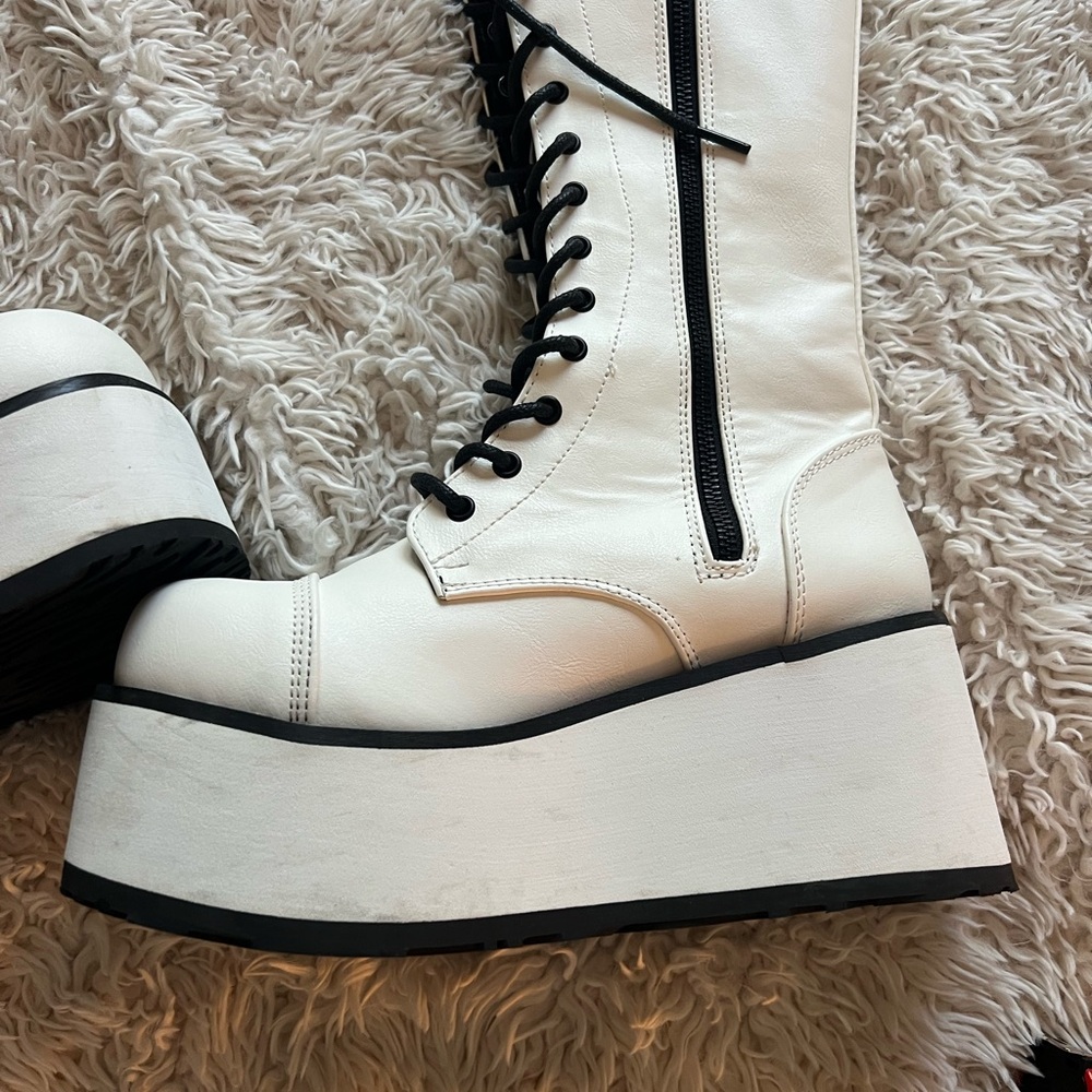 Demonia Trashville White Leather Boot - Picture 3 of 15